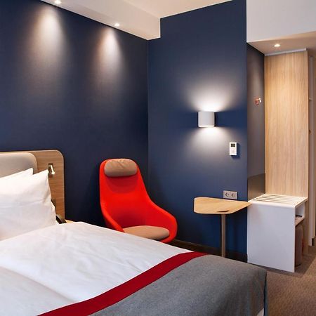 Holiday Inn Express - Kaiserslautern By Ihg Buitenkant foto
