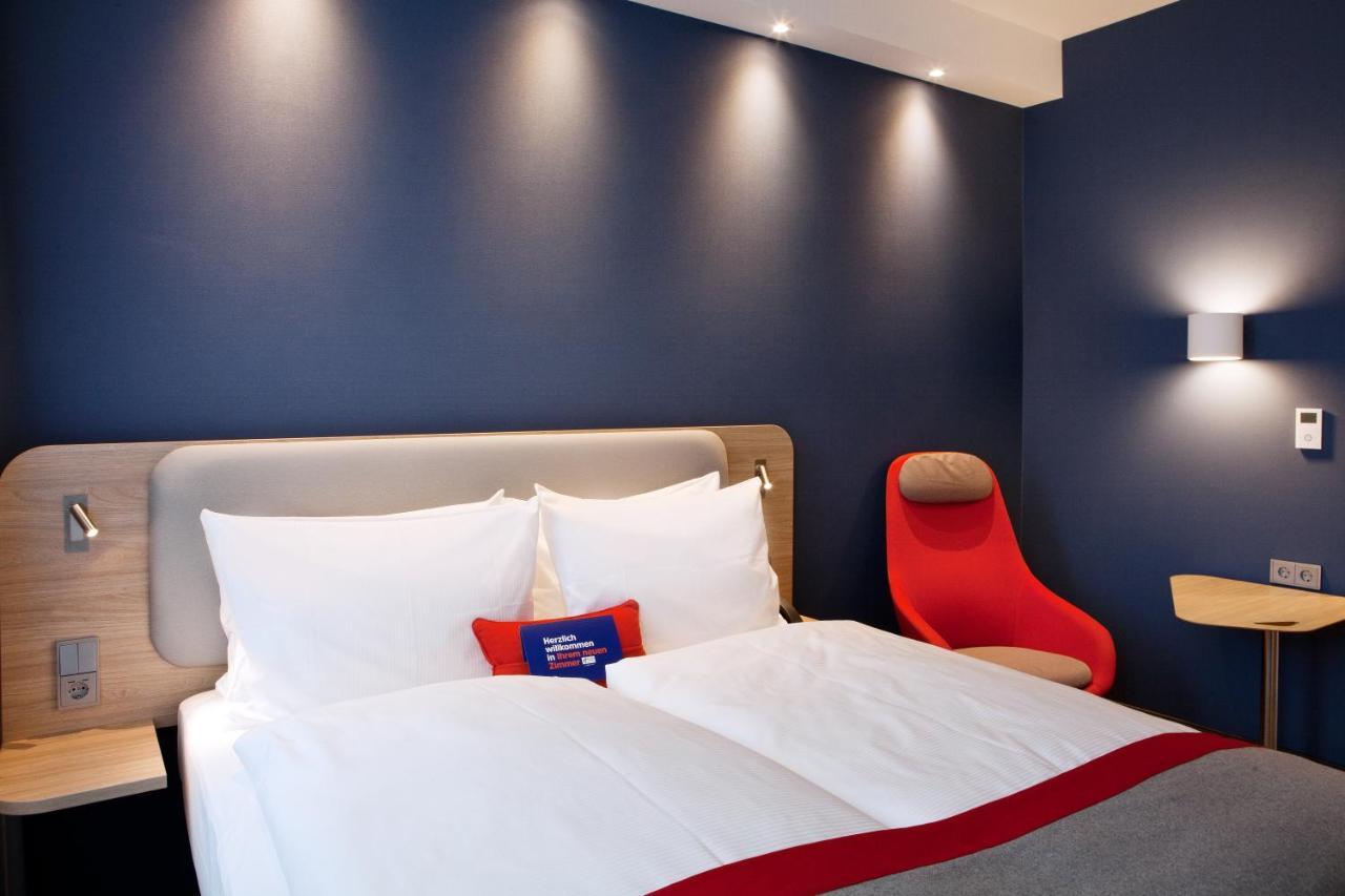 Holiday Inn Express - Kaiserslautern By Ihg Buitenkant foto