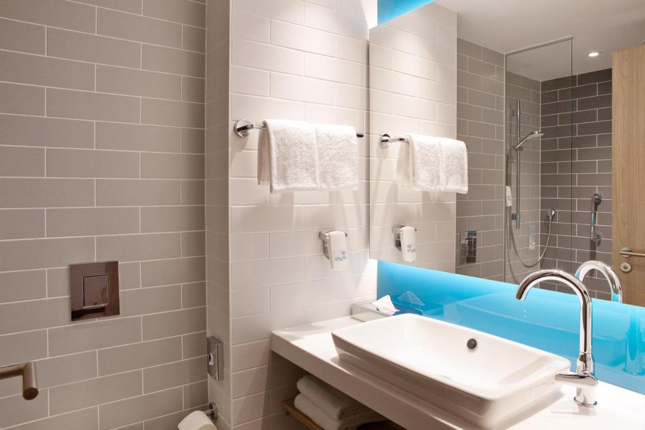 Holiday Inn Express - Kaiserslautern By Ihg Buitenkant foto