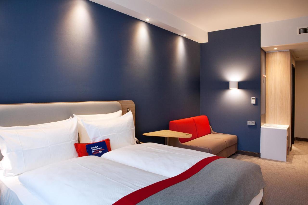 Holiday Inn Express - Kaiserslautern By Ihg Buitenkant foto