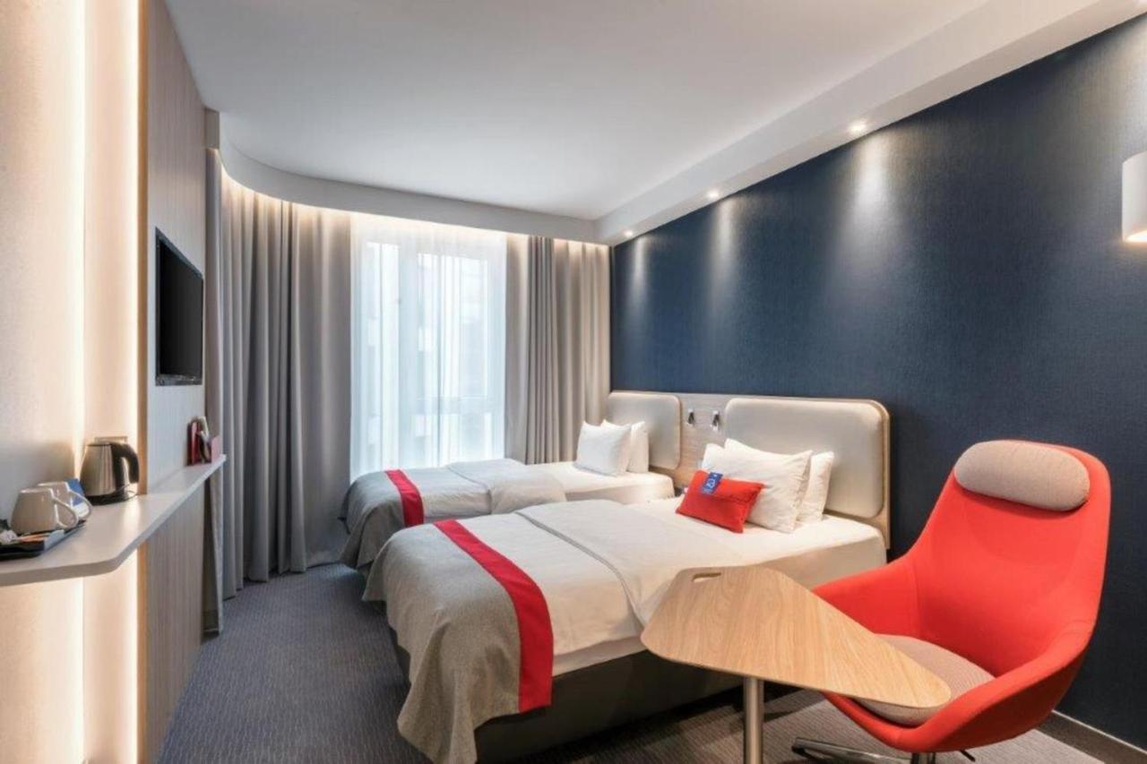 Holiday Inn Express - Kaiserslautern By Ihg Buitenkant foto
