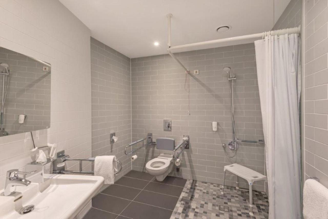 Holiday Inn Express - Kaiserslautern By Ihg Buitenkant foto