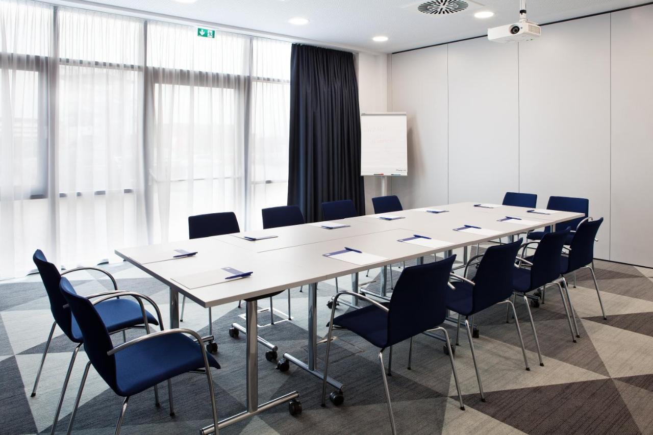 Holiday Inn Express - Kaiserslautern By Ihg Buitenkant foto