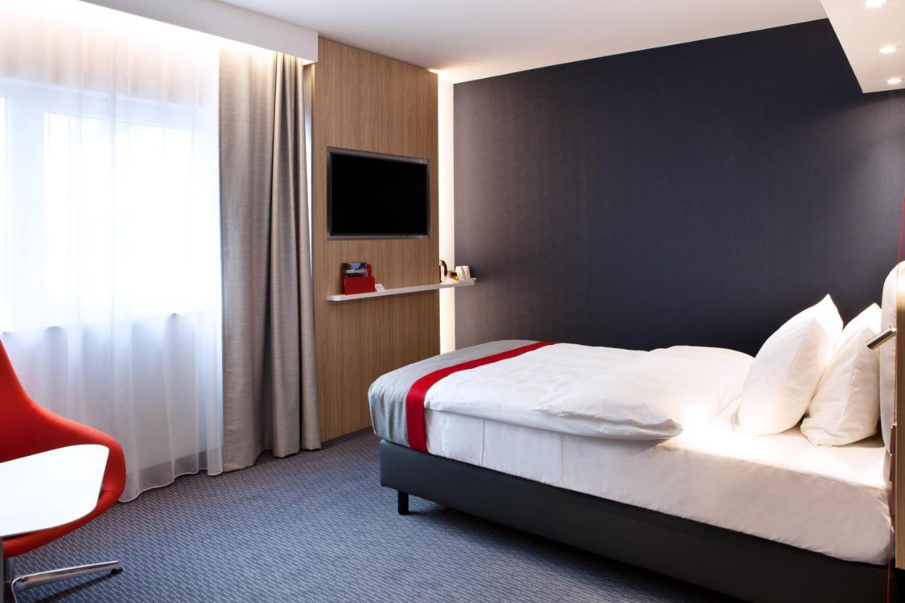 Holiday Inn Express - Kaiserslautern By Ihg Buitenkant foto